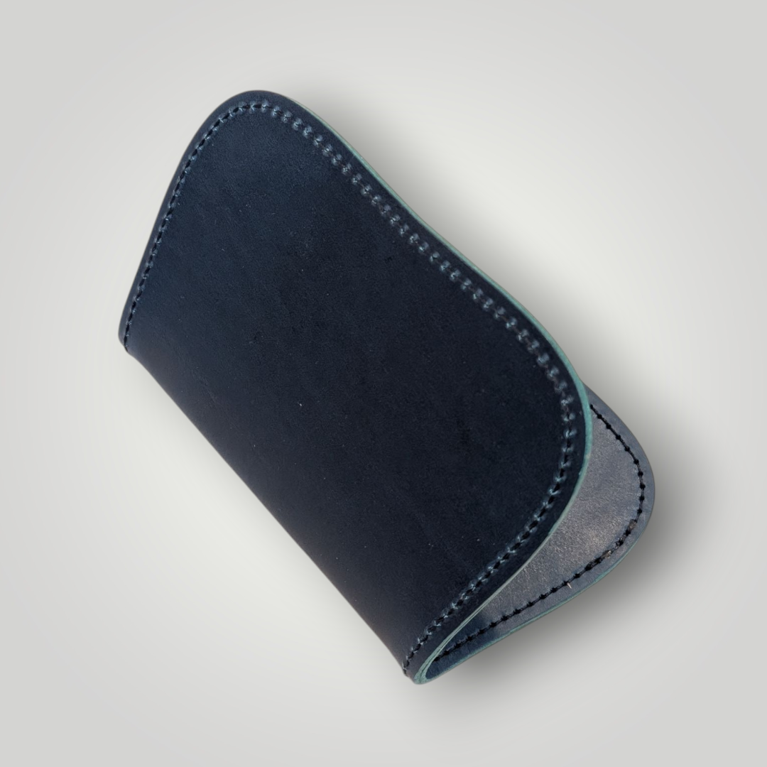Simple Folding Card Wallet Curved Design